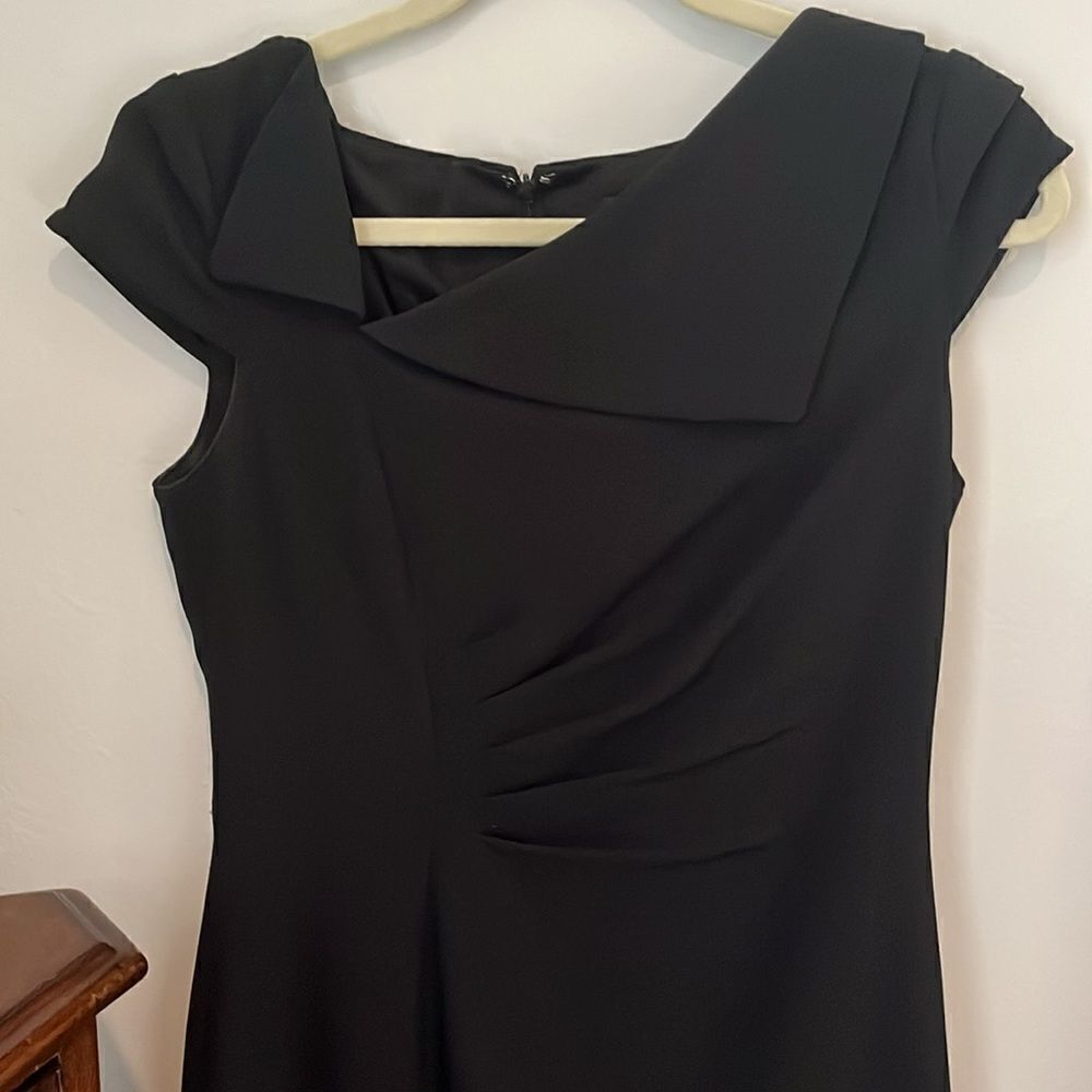 Tahari LBD 